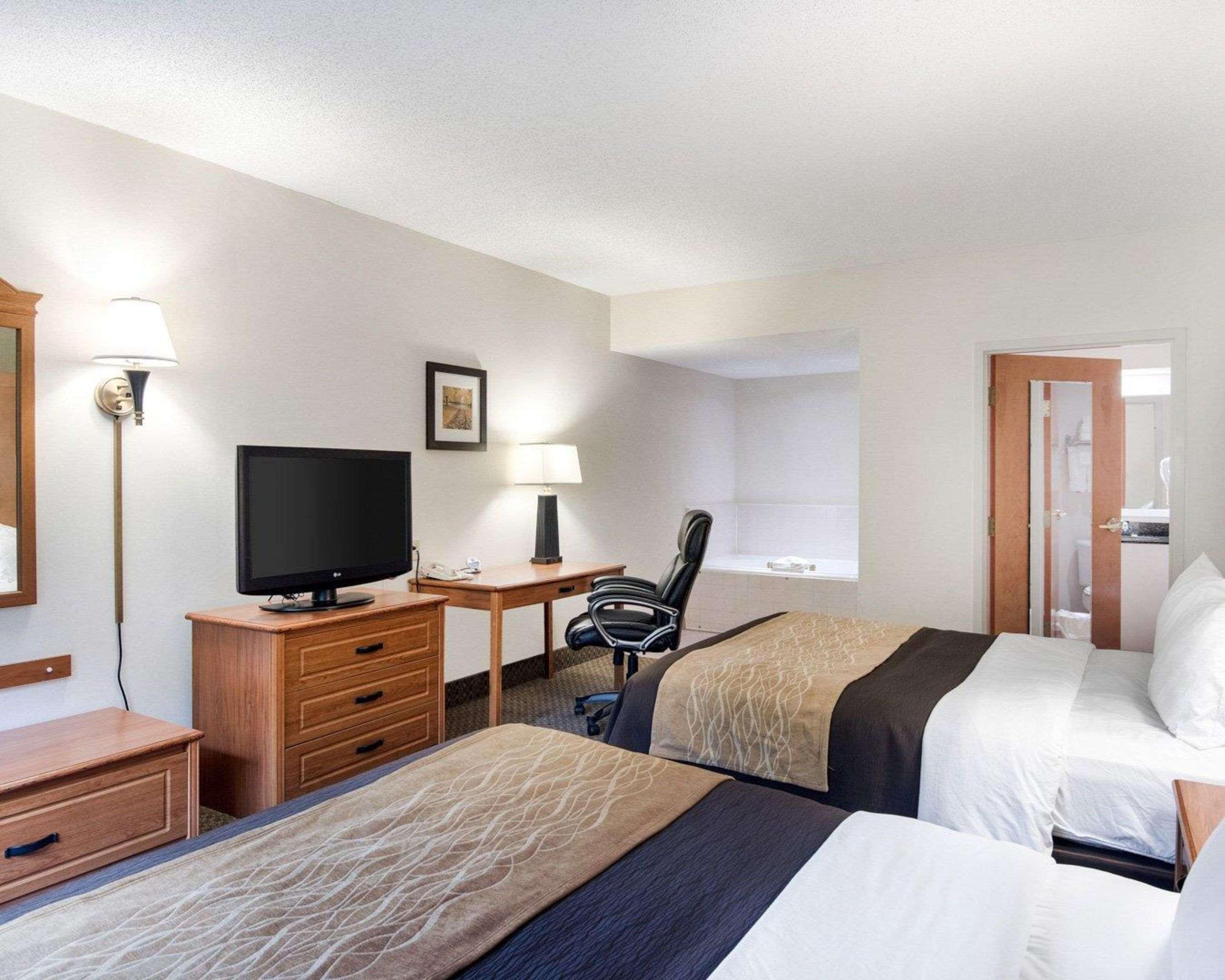 Comfort Inn & Suites - Lavale - Cumberland La Vale Екстериор снимка